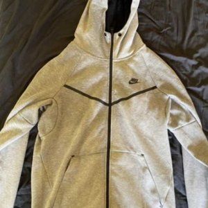 Nike tracksuit (only the top)